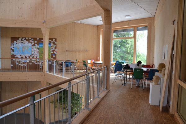 Empore im Foyer der Freien Waldorfschule Freudenstadt