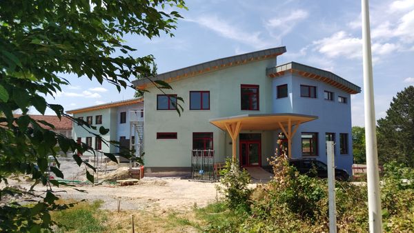 Ansicht des Eingans der Freien Waldorfschule Backnang